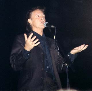 Paul doing Q&A at the Listening Party,  (c) Harald Gernhardt